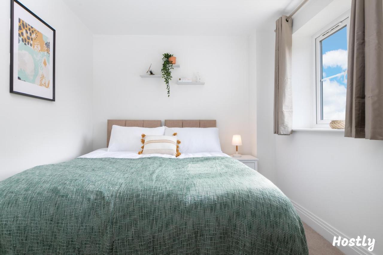 Albatross House - Comfy Home With Parking سلوف المظهر الخارجي الصورة